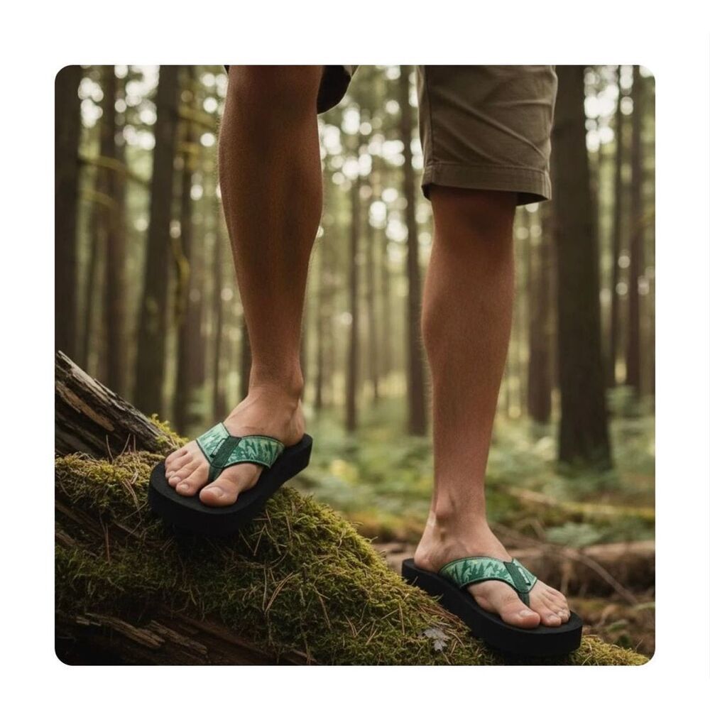Tidewater Teal Bigfoot Print Sandals Size 12